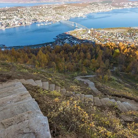 Rom Til Leie I *